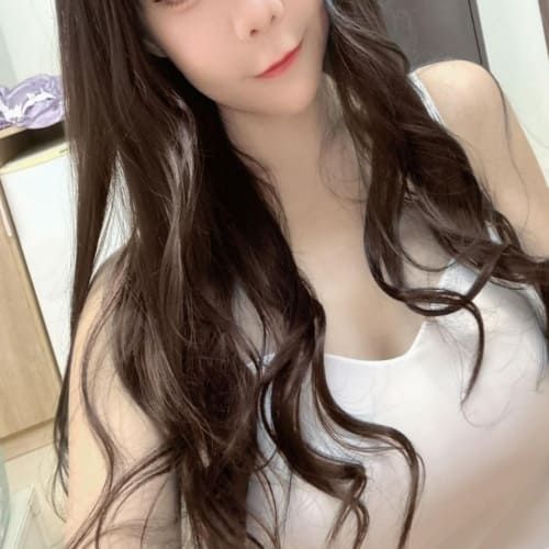 南投叫小姐：雪婷/ 164 cm / 52 kg / C罩杯 /25歲／ 泰國妹