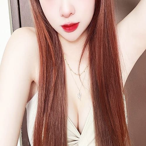 台中叫小姐：雪莉 / 158 cm / 46 kg / D罩杯 / 27歲，台灣妹