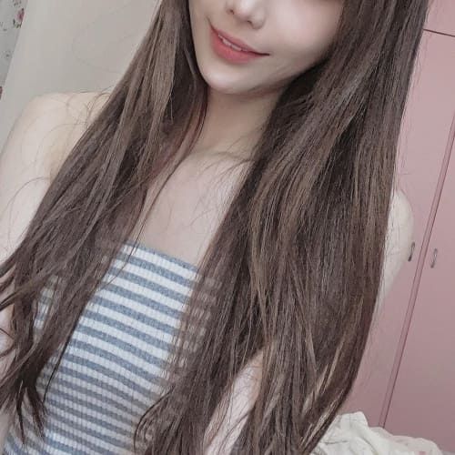 雲林叫小姐：奶魅/ 161 cm / 50 kg / D罩杯 / 26歲 /台灣妹